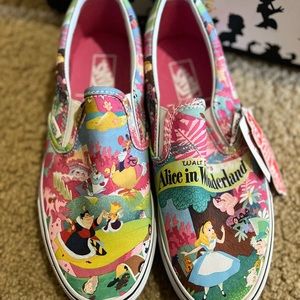 Limited edition Alice In Wonderland Vans size 9
